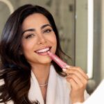 Emeraude Toubia Instagram - New obsession!! Juicy Tubes lipgloss! p.s. best kissing gloss 💋 Last day to shop 30% off my @lancomeofficial favorites! Link in bio ✨🤍 Los Angeles, California