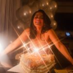 Emeraude Toubia Instagram - Thank you all for the birthday wishes! 🎂✨🥂 Another year around the sun calls for fun. And what better way than 24 hrs in Vegas! 🎲 Las Vegas, Nevada