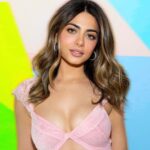 Emeraude Toubia Instagram - 🩵💜 thank you @refinery29 💚 link in bio :) Washington D.C.