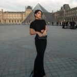 Emeraude Toubia Instagram – 🤍 Vera Wang x Lancôme x Louvre 🤍