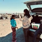 Emeraude Toubia Instagram - Our fourth holiday season meeting and sharing with the most noble people I’ve ever met. The local landfill is their home. It is so humbling and inspiring to see the pride in those who take what we discard and make life. Let’s not discard them too Nuestra cuarta temporada navideña reuniéndonos y compartiendo con las personas más nobles que he conocido. El vertedero local es su hogar. Es tan inspirador ver el orgullo en aquellos que toman lo que descartamos y hacen vida. No los descartemos a ellos también