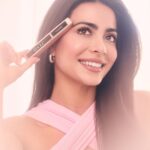 Emeraude Toubia Instagram - Link in bio 💖 Lash Idôle Mascara @lancomeofficial #LancomePartner 💕 • • • 📷: @kelsey_hale