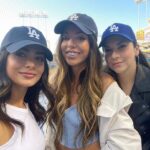 Emeraude Toubia Instagram - 💙⚾️🤍 My first @dodgers game! And maybe Erica’s first beer?! 😜 #DugoutSeats Dodgers Stadium
