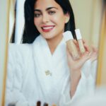 Emeraude Toubia Instagram - Glam with @lancomeofficial and @maryphillips in Paris!! Can’t wait to share with you the step by step process of this French girl inspired makeup! ❤️ Paris, France