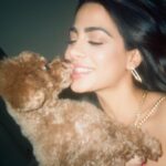 Emeraude Toubia Instagram - To my forever favorite view My favorite morning kisses My unconditional Happy birthday @hellogoldiee 💕✨