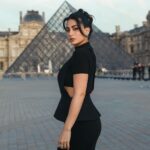 Emeraude Toubia Instagram - 🤍 Vera Wang x Lancôme x Louvre 🤍