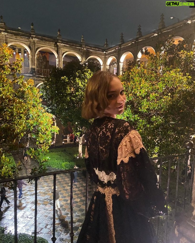 Emma Myers Instagram - Thank you for the wonderful weekend @dior and thank you Mexico City! #diorcruise Mexico City, Mexico