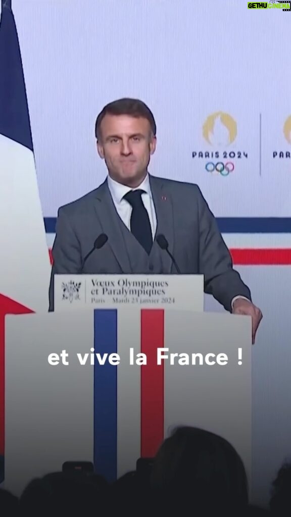 Emmanuel Macron Instagram - À nos sportifs olympiques et paralympiques, à vous qui êtes mobilisés pour faire de Paris 2024 un été de fête et de fiertés : confiance et audace !