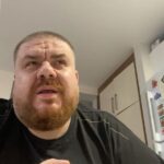Emre Mutlu Instagram - Yeni tanıştığı insanları bu şekil esir alan model.
