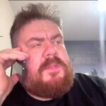 Emre Mutlu Instagram - Bal, tahin-pekmez, ceviz ve fındığı duyunca aniden esas konudan kopan sapkın model.