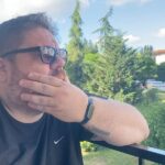 Emre Mutlu Instagram - Parayı sonradan bulup sürekli çevresini ezen ayı Nevzat.