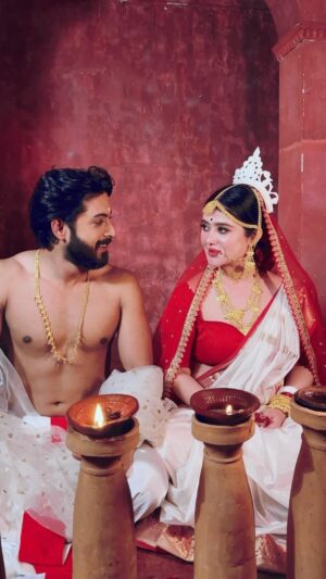 Ena Saha Instagram - শুভ বিবাহ 

#biye #wedding #marriage  #benglibride  #bongbeauties  #enasaha #rudrasaha