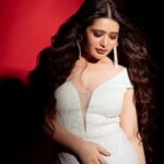 Ena Saha Instagram - #calcuttaschoolofcontemporaryphotography #cscp #cscpforever #nikon #nikonindia #nikonasia #vogue #voguemagazine #vogueitalia #vogueindia #harpersbazaar #potrait #portraitsofficial #model #fashion #instafashion #fashionportrait #fashionphotography #fashionphotographer #fashionmodel #modelzgalery #tollyplanetbangla #studiofashion #westernfashion #instagram #instagramers #instadaily #photooftheday @ena1996gemini @kiara_sen111 @sahababusona @cscp.school @nikonindiaofficial @nikonasia @studio.32f Kolkata - The City of Joy