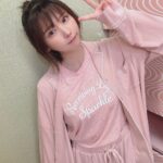 Enako Instagram - TOKYO MX『サバンナ高橋の、サウナの神さま』に出演した時の写真🙌 サウナ上がりの、部屋着みたいな衣装にしました🥰