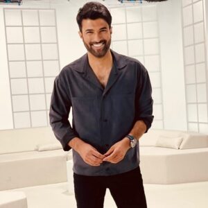 Engin Akyürek Instagram - 😊