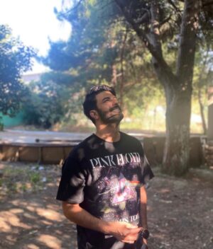 Engin Akyürek Instagram - İyi  Bayramlar☺️