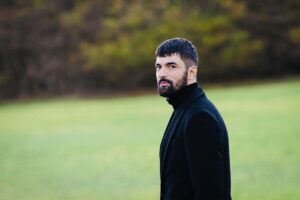 Engin Akyürek Instagram - Buralar da iyiymiş😉 📸 @vulture_stills