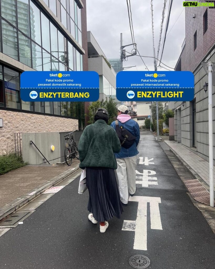 Enzy Storia Instagram - It’s been all about good times, laughs, and making memories. Loving every minute of our Japan trip! 🇯🇵 Jadi kalian BM liburan bersama orang tersayang ke mana tahun ini? Jangan lupa beli tiket pesawatnya di aplikasi @tiketcom karna Beneran Murah dan Beneran Mudah! Plus ada diskon hingga Rp300 ribu dan spesial diskon khusus buat pengguna baru tiket.com kalau pakai kode promoku: 🌏 𝐄𝐍𝐙𝐘𝐅𝐋𝐈𝐆𝐇𝐓 untuk beli tiket pesawat rute internasional 🇮🇩 𝐄𝐍𝐙𝐘𝐓𝐄𝐑𝐁𝐀𝐍𝐆 untuk beli tiket pesawat rute domestik Yang paling menarik ada fitur 100% refund untuk penerbangan domestik, kalo tiba-tiba berhalangan untuk berangkat liburan gak perlu pusing dehhh. Beli tiket pesawat sekarang di tiket.com! Beneran Murah Beneran Mudah! 💙 Follow instagram @tiketcom untuk informasi promo lainnya! #Sobattiket #SemuaAdaTiketnya Tokyo, Japan