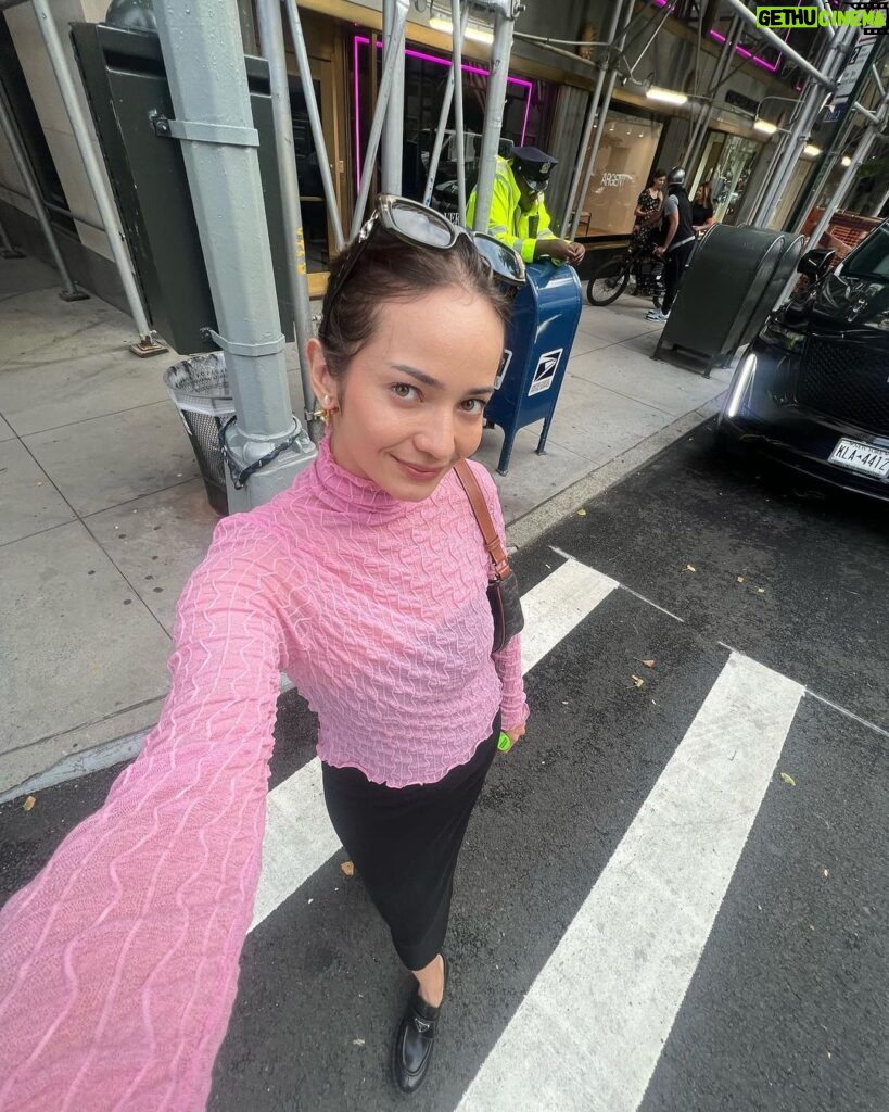 Enzy Storia Instagram - new york <3