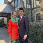 Enzy Storia Instagram - Senang bisa merayakan Hari Kemerdekaan Republik Indonesia di Washington DC, menggunakan salah satu baju adat Betawi ☺️🇮🇩