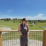 Enzy Storia Instagram - Toasting to another trip around the sun at this stunning winery! 🥂 Grateful for the beautiful views and the amazing company 🩷 Leesburg, Virginia
