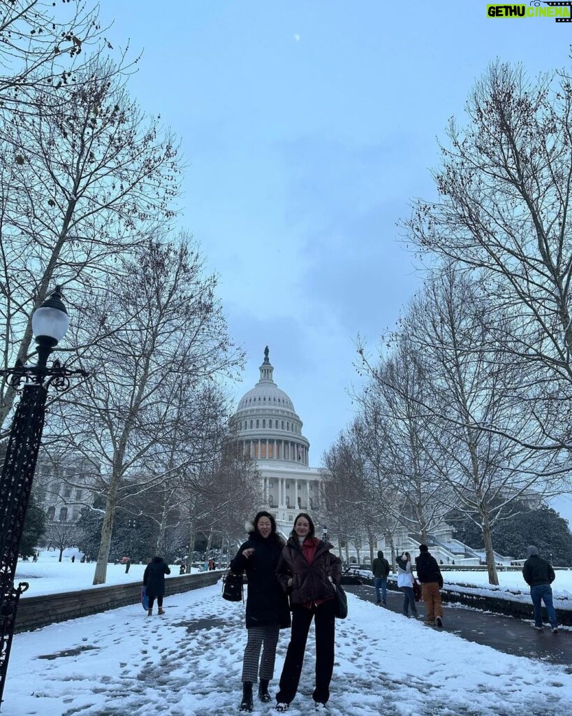 Enzy Storia Instagram - From my camera roll to yours <3 Washington D.C.