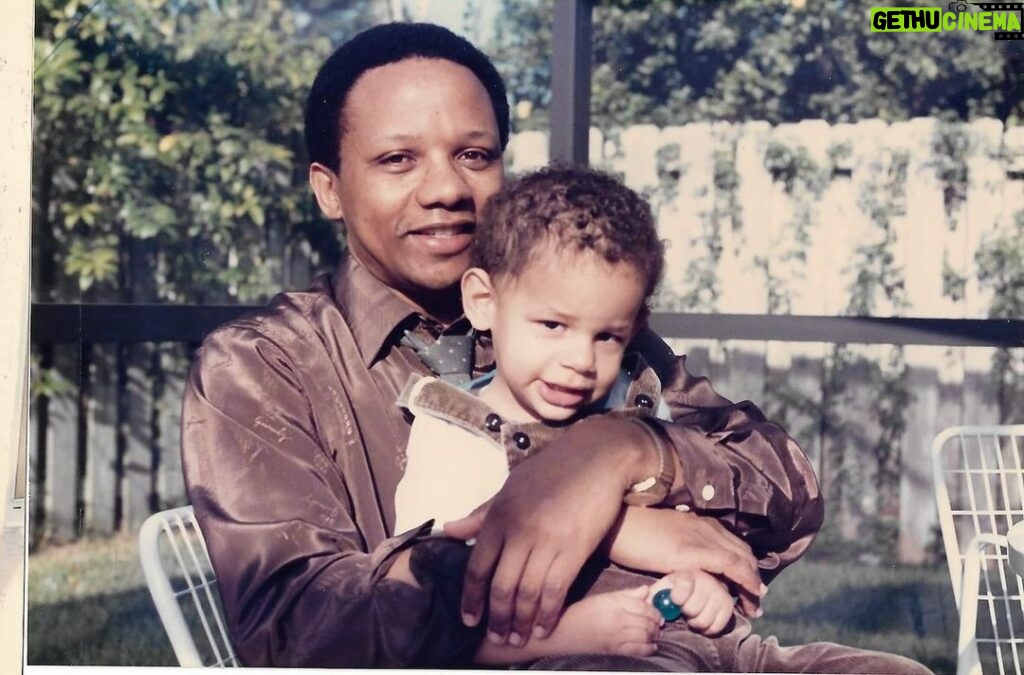Eric André Instagram - Can’t believe it’s been a year since my dad passed away 😢 🕊️ Love you pops 🌺 Forever in my heart 💜 Miami, Florida
