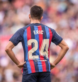 Eric García Thumbnail - 212.8K Likes - Top Liked Instagram Posts and Photos