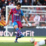 Eric García Instagram - Gran diumenge pels que som culers! Bona victòria a València i el @fcbbasket campió de Copa. Força Barça!🔵🔴 Mestalla Stadium