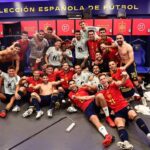 Eric García Instagram - Buena victoria para colocarnos primeros de grupo en la Nations League. Ahora a descansar y cargar pilas para la temporada que viene! Gracias a todos por vuestro apoyo! Estadio La Rosaleda