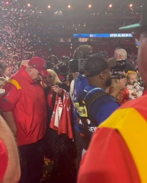 Eric Stonestreet Instagram - No better hug than a victory big red hug.