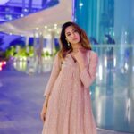 Erica Fernandes Instagram - Its just a vibe. Soak it in. ♥️ Outfit @pastelsdesignstudio Outfit courtesy @sonyashaikh 📸 @enoch.d04 Location @wabudhabi