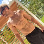 Erick Elías Instagram - FOCUS. 🏋️‍♀️Lechuga- pechuga. 🥬