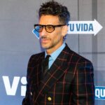 Erick Elías Instagram - ⚽️ Premier QUIERO TU VIDA. Estreno este 3 de mayo @vix Styling @karlaguindi ❤️ @gucci @tiffanyandco