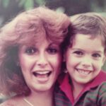 Erick Elías Instagram - Te amo muchisisi.. mamá! ❤️ @ceciliaraby #felizdiadelasmadres