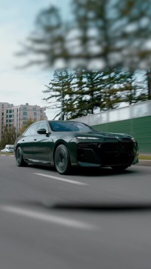 Erik Kituashvili Instagram - Вечерком заходи…..
D3 BMW I7 Красиво Нас Кинули….