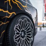 Erik Kituashvili Instagram - @power_wheels сказали что я херовый фотограф и прислали свои😂 🎯 #rr #rollsroyce #cullinan #rollsroycecullinan #moscow #russia #bloger