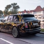 Erik Kituashvili Instagram - @power_wheels сказали что я херовый фотограф и прислали свои😂 🎯 #rr #rollsroyce #cullinan #rollsroycecullinan #moscow #russia #bloger