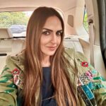 Esha Deol Instagram - Hello Dilli ♥️ Nice light jacket weather 👍🏼 @palsandpeersentertainment #delhi #travel #work #gratitude