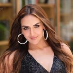 Esha Deol Instagram - 🦂🖤 EshaDeol X DabbooRatnani 📸 @dabbooratnani Assisted by @manishadratnani Outfit @rockystarofficial Location @one8.commune Makeup @ankitamanwanimakeupandhair Hair @fatima_dsouza Managed by @palsandpeersentertaintment Staff @shankarjadhav813 Assistant stylist @styledbynishhh PR @niluferq @hypenq_pr #Eshadeol #EdxDR #black #blacklove #bts #queen #photoshootbts #slay #behindthesceneswithesha #photoshoot