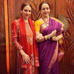 Esha Deol Instagram - Happy Diwali 🪔♥️🪔♥️🪔♥️🧿♥️🙏🏼♥️ #happydiwali #diwalipooja #homesweethome #gratitude ♥️🧿