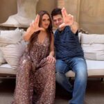 Esha Deol Instagram - #btswithdabboo With Enigmatic Esha 💖✨🪩 @imeshadeol @dabbooratnani Videography @manishadratnani Edit by @kiararatnani @myrahratnani Post production @dabbooratnanistudio #dabbooreels #dabbooratnani #dabbooratnaniphotography #dabbooratnanicalendar #explore #reels #eshadeol 16.09.2023 Dabboo Ratnani Photography