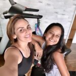 Esha Deol Instagram - These days our hangouts are workouts.. when ur bff is in town you become her trainer 💪🏼♥️🧿🤗 @chefchinuvaze I hope ur sore tomorrow 🤣🙌🏻 #workitbaby #bff #workout #fitnessmotivation #gratitude ♥️🧿