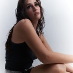Esra Bilgiç Instagram - 🖤