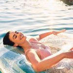 Esra Bilgiç Instagram - @instyleturkiye @flormarturkiye 🥽🐠