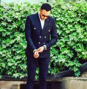 Essam Elsakka Instagram - #بيت_عز  #إلا_أنا 💚💚💚 by:: @salmabouelnaga  stylist:: @byisraafekriii