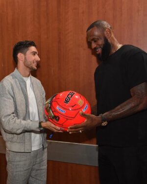 Esteban Ocon Instagram - That was cool 🏀 @kingjames