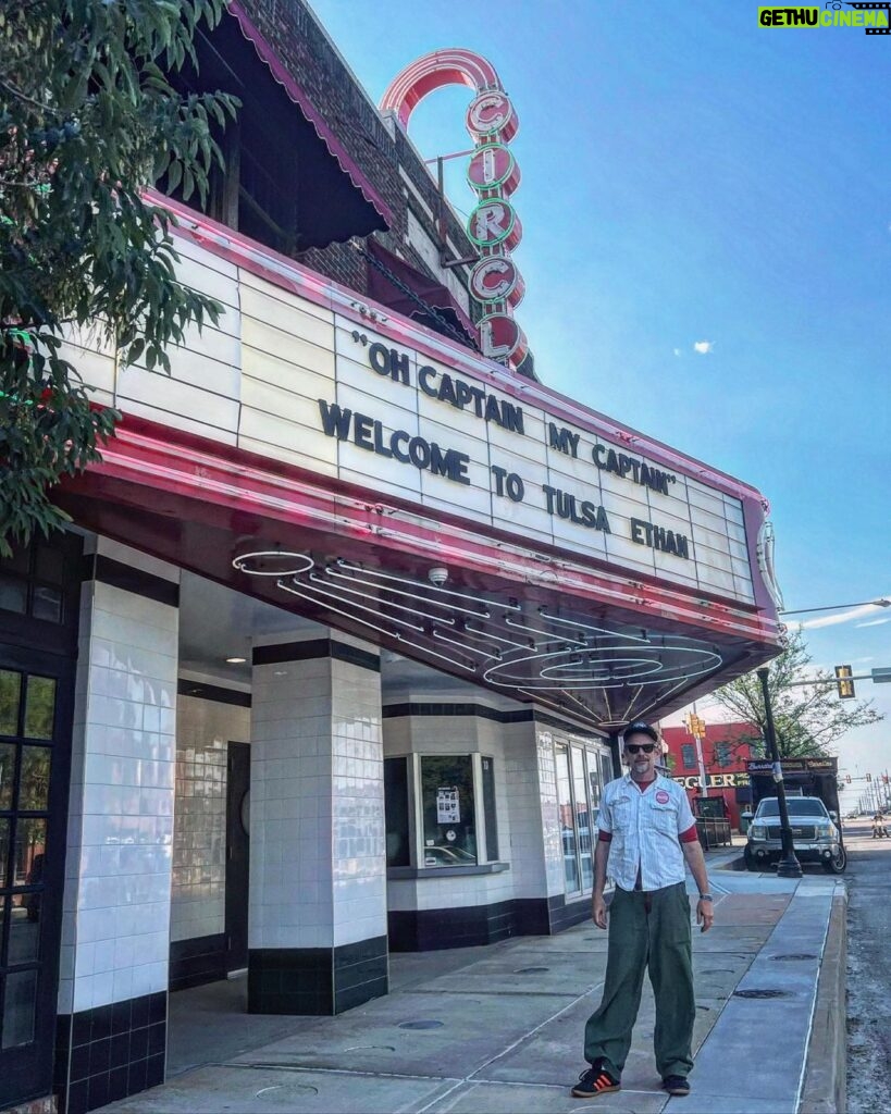 Ethan Hawke Instagram - “When I stepped out into the bright sunlight from the darkness of the movie house, I had only two things on my mind: Paul Newman and a ride home..." — S.E. Hinton Thanks for this awesome welcome Tulsa, and happy 34th to #DeadPoetsSociety.