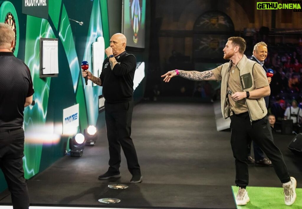 Ethan Payne Instagram - @behzingagram the first winner on the Ally Pally stage this evening! ⚒️ Alexandra Palace