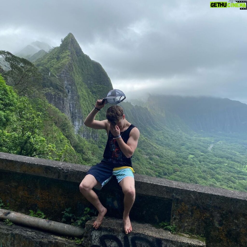 Ethan Wacker Instagram - Happy earth day everyone! let’s keep our planet healthy and clean so we can enjoy it into the future #earthday Honolulu, Hawaii